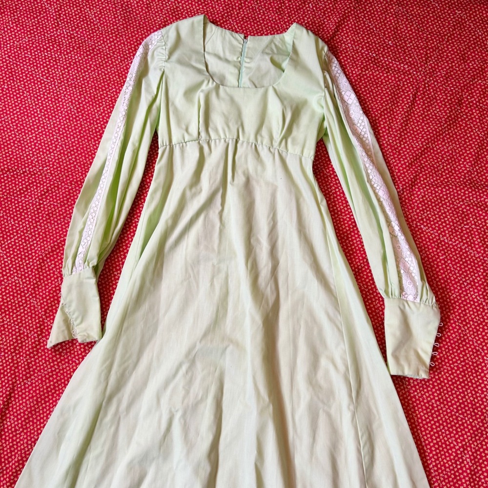 Vintage 70s Pastel Green Empire Waist Maxi Dress Lace Trim Long Sleeve Prairie